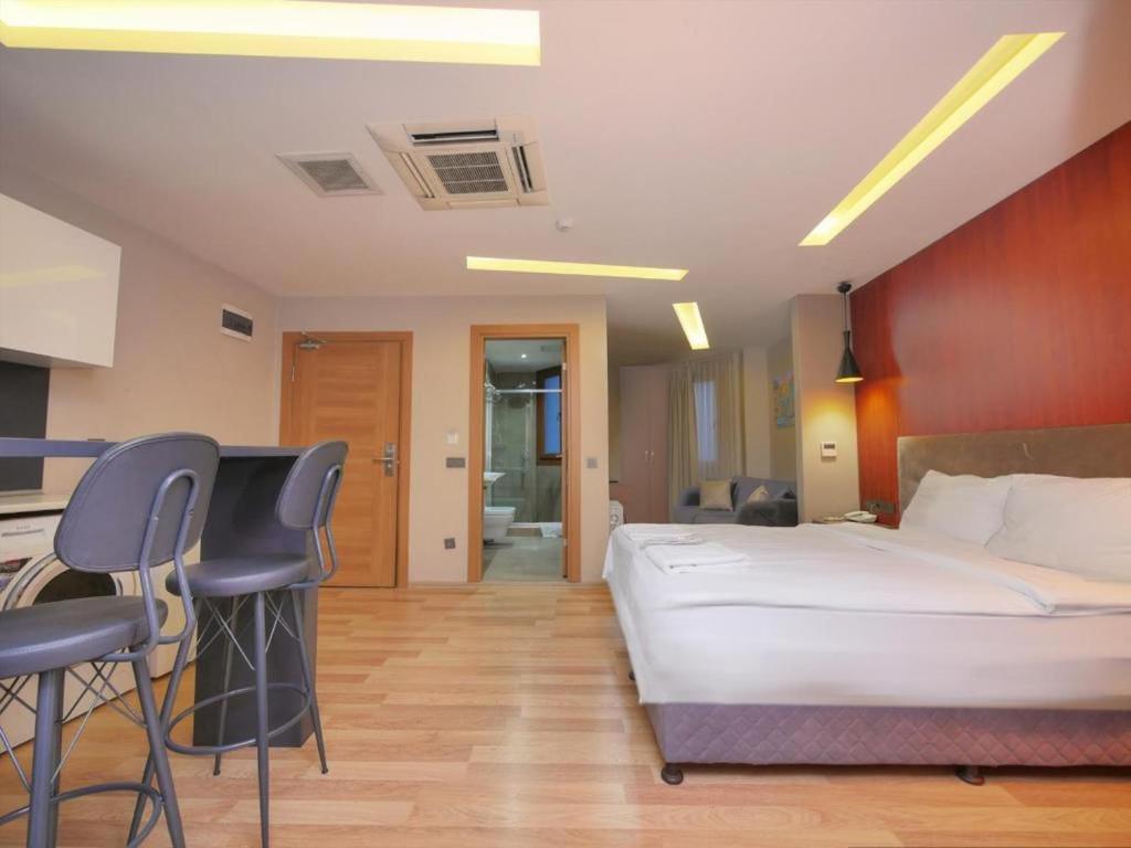 Blueway Hotel Residence Istanbul Bagian luar foto